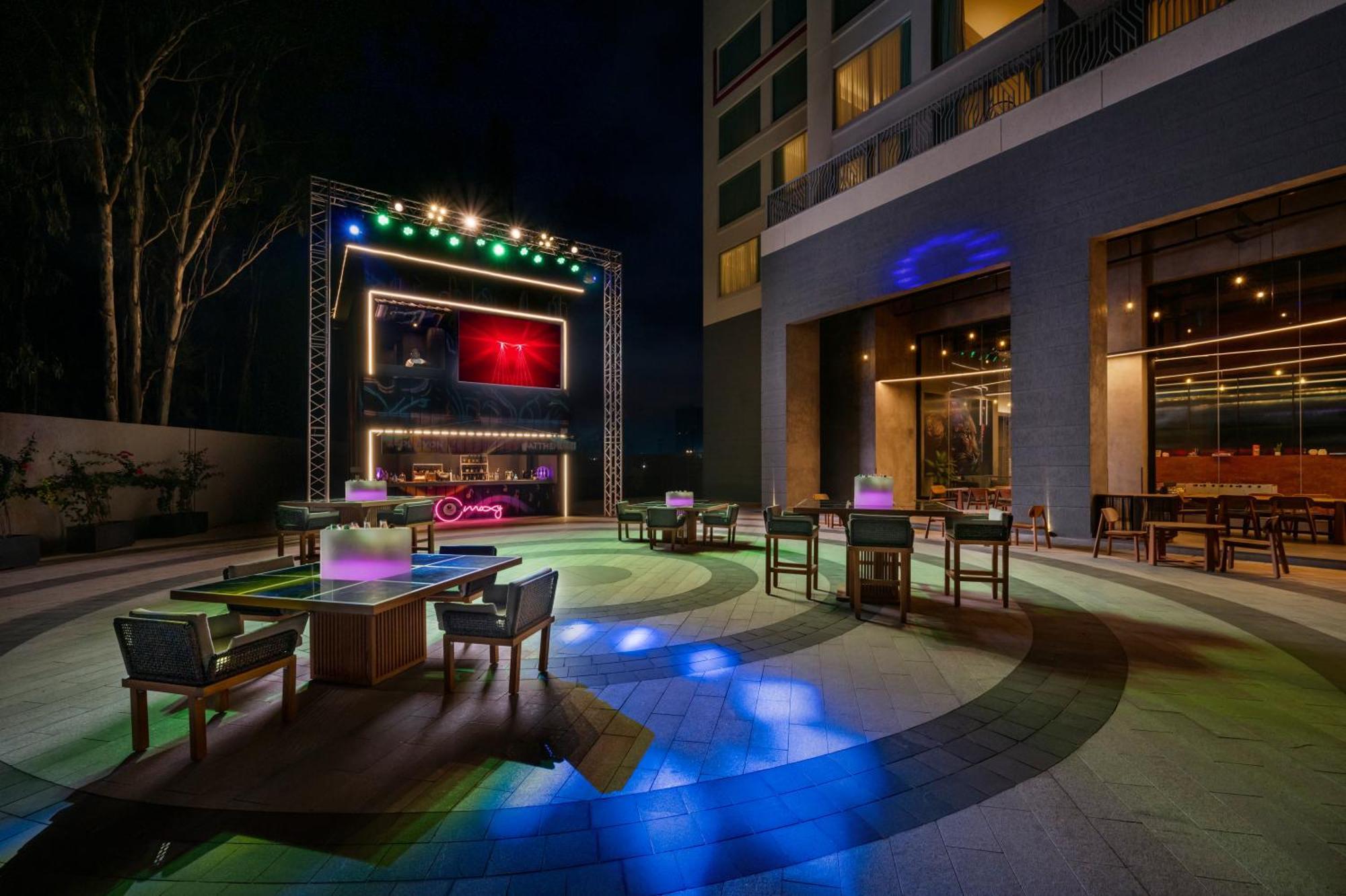 Moxy Bengaluru Airport Prestige Tech Cloud Devanahalli Exterior foto