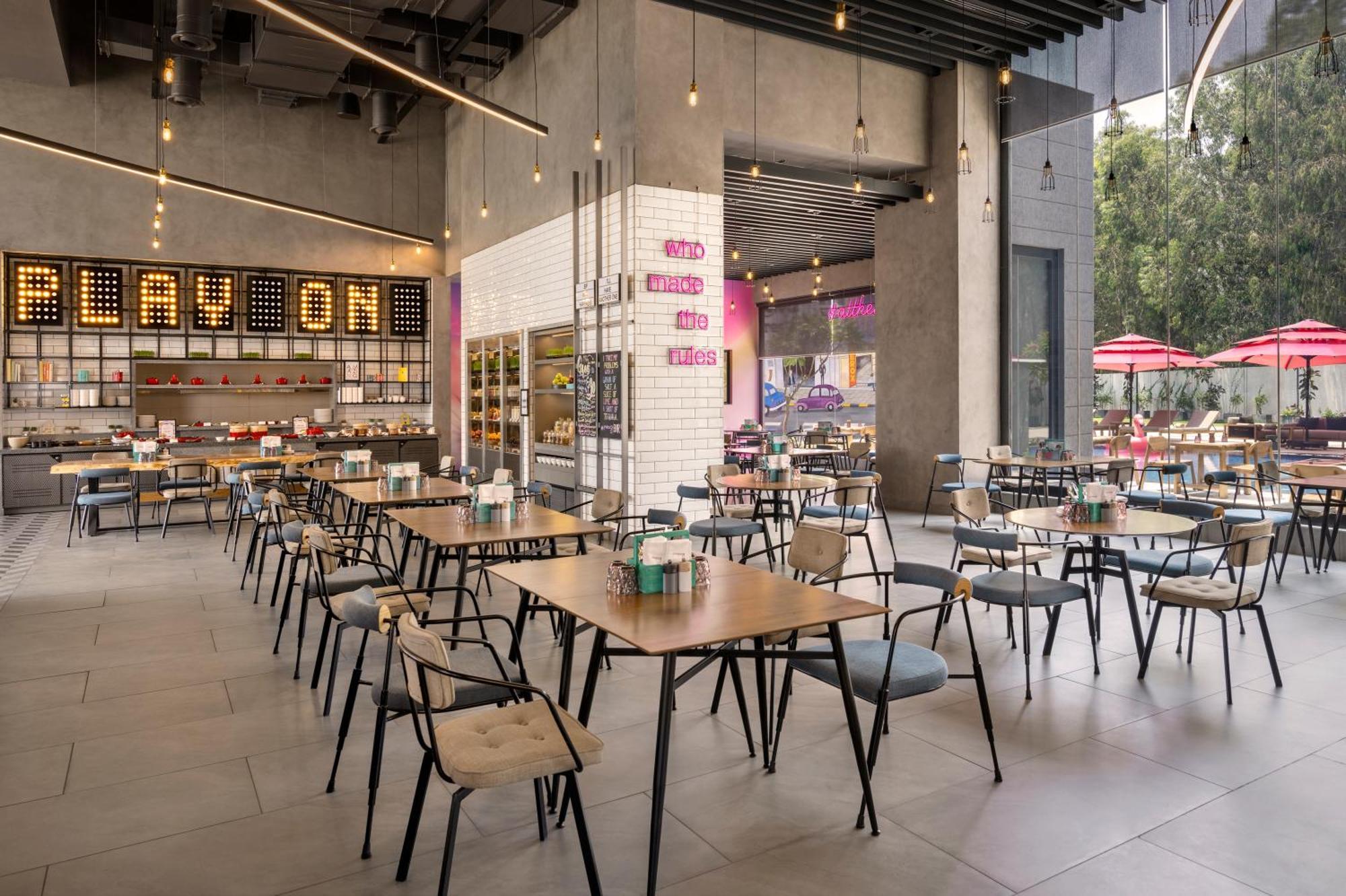 Moxy Bengaluru Airport Prestige Tech Cloud Devanahalli Exterior foto
