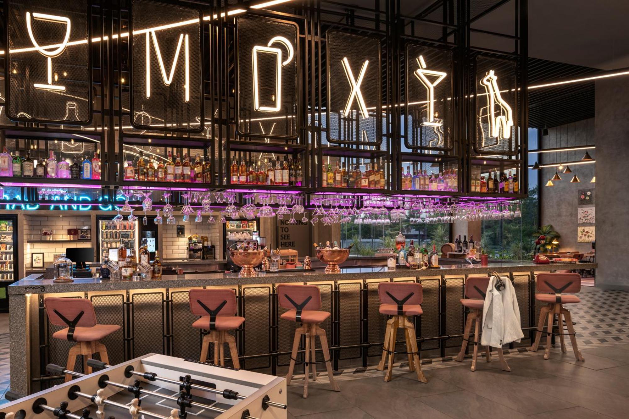 Moxy Bengaluru Airport Prestige Tech Cloud Devanahalli Exterior foto