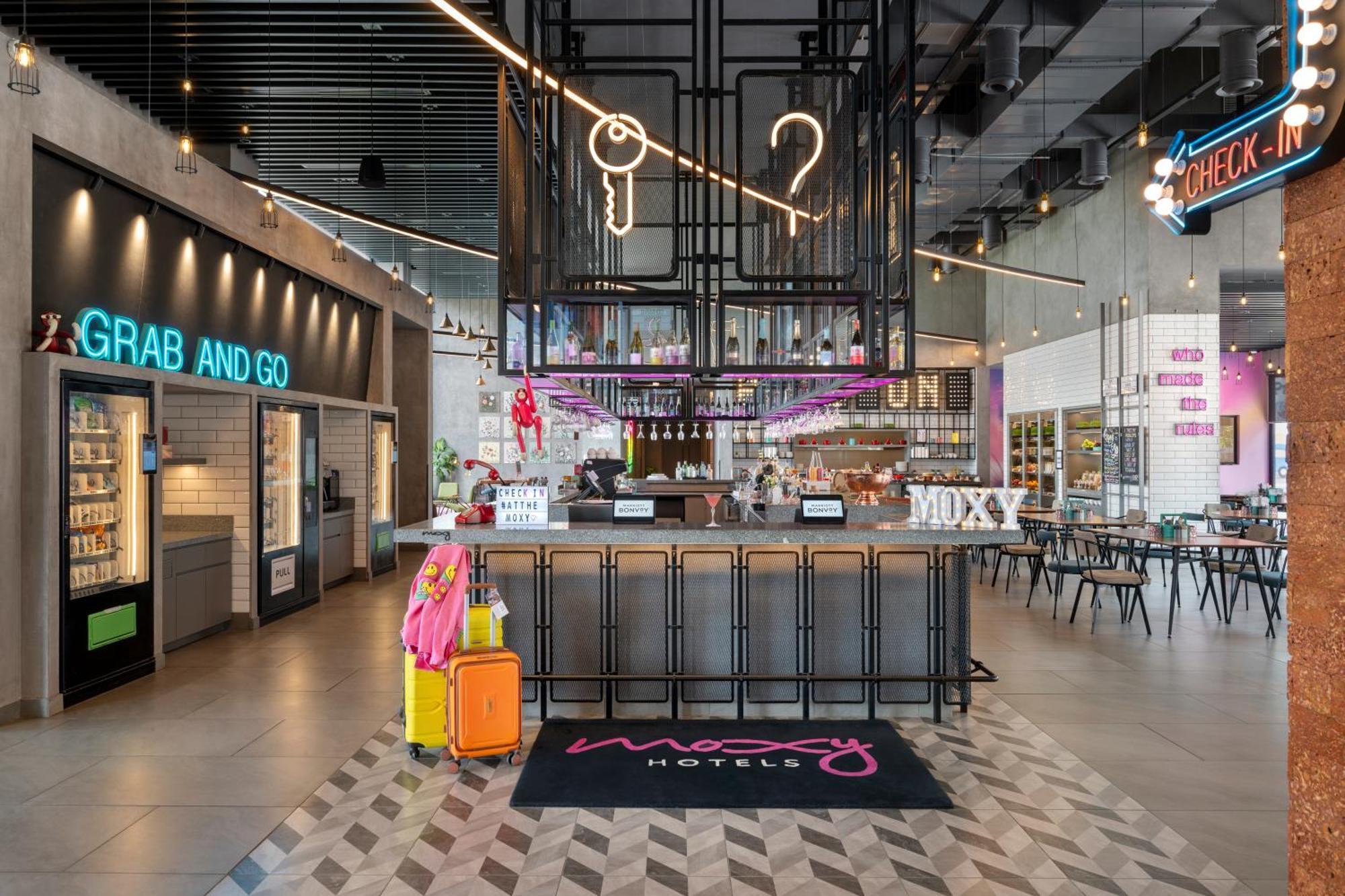 Moxy Bengaluru Airport Prestige Tech Cloud Devanahalli Exterior foto