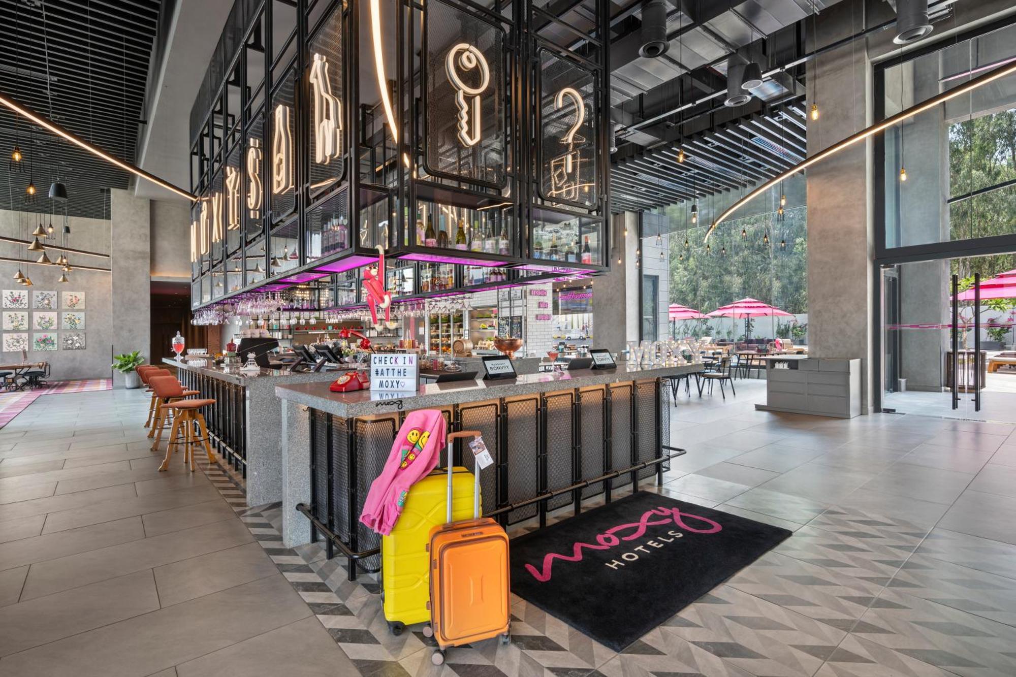 Moxy Bengaluru Airport Prestige Tech Cloud Devanahalli Exterior foto